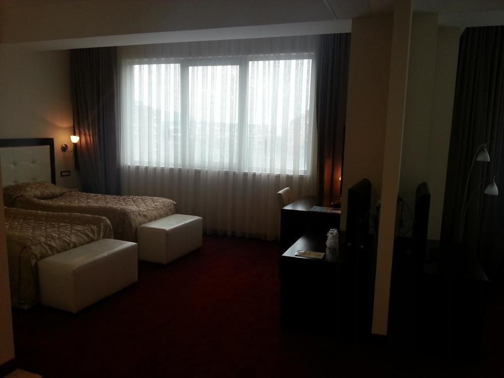 Tcc Grand Plaza Hotel Skopje Exterior foto