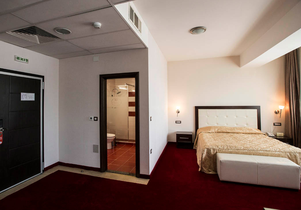 Tcc Grand Plaza Hotel Skopje Exterior foto